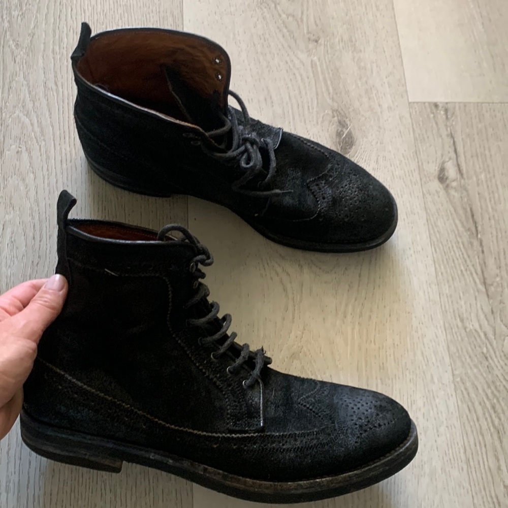 Antonio‎ Maurizi lace-ups booties suede wingtip made in Italy black distressed